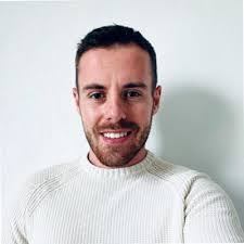 Camille Issa's Instagram, Twitter & Facebook