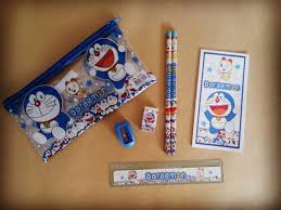 Stationery Set Doraemon Tempat Pensil Resleting 19x10cm Notes 7x14cm Penggaris 15cm 2 Pcs Pensil Kayu Serutan Dan Pemghapus Harga Doraemon Dora Monopoly Deal