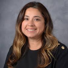 Sandra Baum's Instagram, Twitter & Facebook