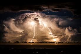 Erste Bilder von Blitzen von Wettersatelliten - [GEO]