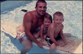 Dominicpurcell Dominic Purcell Brad Pitt Tv Stars