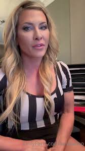 Arielxoxo aka Arielxoxo OnlyFans - Just a quick hello Its a busy week -  Fetish-themed Porn video available for online streaming on x-fetish.tube