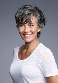 WHAT TO DO WHEN YOUR HAIR STYLIST RETIRES