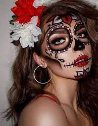 Les Plus Beaux Maquillages Dia De Los Muertos Elle In 2021 Amazing Halloween Makeup Halloween Makeup Inspiration Halloween Makeup Pretty