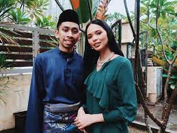 Pada artikel kali ini, kami akan kongsikan biodata penuh ain edruce. Ain Edruce Kerja Keras Cari Duit Tak Harap Perkahwinan Ditaja Kalau Mampu Bayar Sahaja Hiburan Mstar