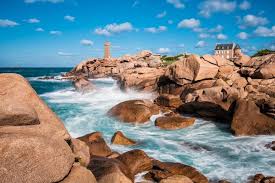 Découvrez quoi faire en vacances dans la région à travers son patrimoine, sa culture, sa gastronomie, ses nombreuses balades. The 10 Most Beautiful Villages Of Brittany Bretagne