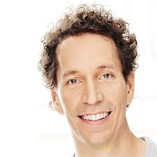 Vet in the hill cast scott miller was born in 1975 in brisbane, australia. Scott Miller