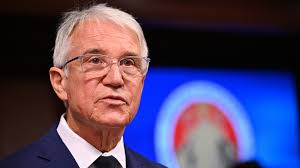 Freeway signs slam Los Angeles DA Gascon as snubbed deputies cry foul over  his town hall with public defenders