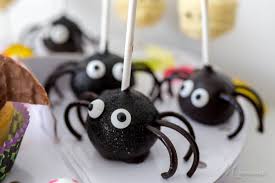 Si vous recherchez une façon amusante et créative d'utiliser votre boîte de shakeology au moka à la menthe poivrée, ne cherchez pas plus loin que cette recette de cake pops facile sans cuisson! Pop Cakes Araignees M Comme Blog Parental Et Lifestyle