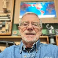 10+ "Helmut D." profiles