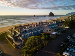 Cannon Beach | Hotels, Restaurants & Things to Do