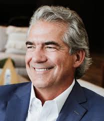 Undercover Boss" Herschend Family Entertainment (TV Episode 2010)