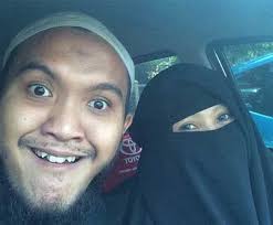 Indadari mindrayanti buka bisnis pakaian muslimah. Kasihan Istri Caisar Derita Penyakit Langka Ini Metrojambi Com Berita Jambi Digital