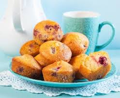 Gateau Delicieux Aux Cerises Et Amandes Recette Recette Gateau Gateaux Et Desserts Muffins Moelleux