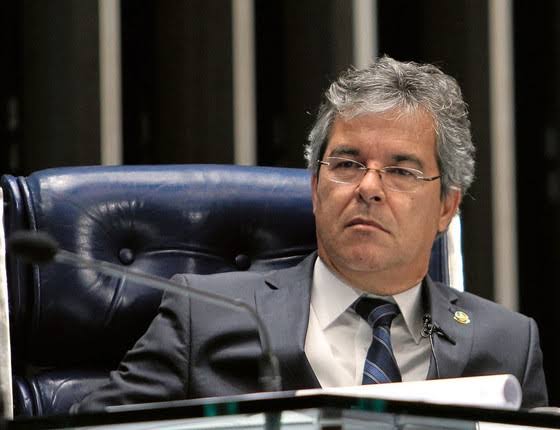 Resultado de imagem para foto do Jorge Viana"