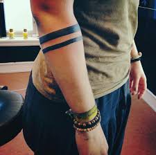 Others opt for a more abstract interpretation, but all of them have a deep personal meaning, despite their basic form. 21 Forearm Band Tattoos