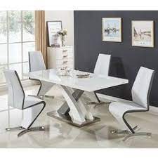 The dining table of this set is known for its long oval shape with perfect round edges. Roman Ivanushun Rivanushun Profil Pinterest