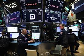 Securities and exchange commission, the government agency Sec Definition And How It Affects The U S Economy