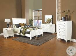 Sandy beach queen storage sleigh bed white. Sandy White Queen Panel Bed From Coaster 201301 Pnlbed Coleman Furniture