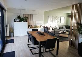 Deco peinture salon salle a manger poitiers design 3 design. Delimiter Le Salon Avec De La Peinture Sur Les Murs Et Sur Le Plafond L Ideal Pour Un Salon Co Idee Deco Salon Cocooning Deco Salon Cocooning Idee Deco Salon