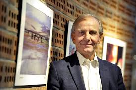 Nous avons posé quelques questions à axel kahn, président de la ligue contre le cancer, à ce sujet. Il A Traverse La France A Pied Axel Kahn Nous Livre Sa Vision Moins Pessimiste De La Ruralite Bourges 18000