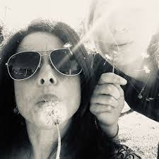 Jennifer Skinner's Instagram, Twitter & Facebook