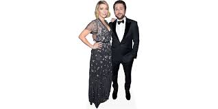In real life, charlie day and mary elizabeth ellis used to go on dates at the beach collecting shells, with day even proposing to her on a beach. Mary Elizabeth Ellis And Charlie Day Duo Mini Pappaufsteller Celebrity Cutouts