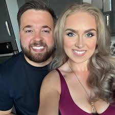 Hey everyone, can we talk decor please? And possible regret? I chose my  reception venue very quickly as I fell in love and knew it's what I wanted,  I still love it