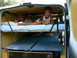 Comment aménager un fourgon ? Www Nomad Addict Com Kit Duo Et Lit Enfant Amenagement Fourgon Trafic Fourgon Amenage Fourgon Camping Car Fourgon