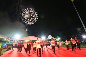 Pejam celik pejam celik kita sudah pun sampai ke tahun 2018. Jamal Abdillah Meriahkan Ambang Tahun Baru 2018 Di Ipoh
