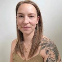 Elise Gibson's Instagram, Twitter & Facebook