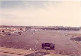 Http Www Wichitaphotos Org Graphics Wpl Cha638 Jpg Photo Shopping Malls Vintage Photos