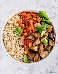 (one cup of raw kidney beans has a whopping 46 grams.) using canned beans and diced tomatoes is cheap *and* it cooks quickly—the ultimate dinner win. 14 High Fiber Meals To Add To Your Diet Purewow