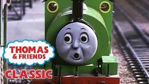 Frieda Thomas's Instagram, Twitter & Facebook