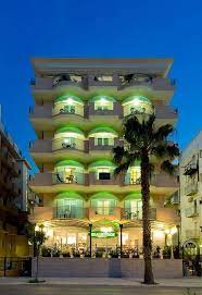 Catastali, con ascensore, composto da ingresso, ampia cucina con ripostiglio e balcone, soggiorno, tre camere di cui una con balcone e due bagni. Residence Beaurivage Residence A San Benedetto Del Tronto Appartamenti A San Benedetto Del Tronto Vacanze A San Benedetto Del Tronto Residence Beaurivage Residence A San Benedetto Del