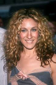 Carrie Bradshaw Big Curly Hair Recherche Google Big Curly Hair Curls For Medium Length Hair Carrie Bradshaw Hair