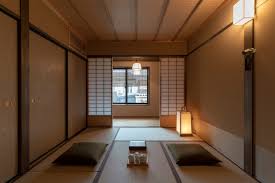 Mimari Japanese Machiya Holiday House In Kanazawa In 2020 Japanese Living Rooms House Holiday Home