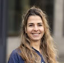 Gina Lanier's Instagram, Twitter & Facebook