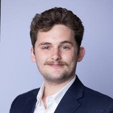 Kevin Travers's Instagram, Twitter & Facebook