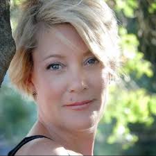 CATHERINE WELLS Obituary (1972