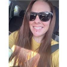 Lori Dugger's Instagram, Twitter & Facebook