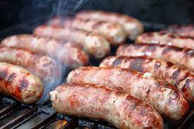 È inoltre possibile metterla ad asciugare per avere dell'ottima salsiccia. Salsiccia 10 Modi Di Cucinarla Oltre Che In Padella Agrodolce