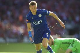Der titelgewinn steht seit dem ausrutscher von tottenham vorzeitig fest und in auch wenn leicester jetzt die meisterschaft nicht mehr zu nehmen ist, will das team die saison ordentlich zu ende bringen. Leicester City 2016 Meister Sensation In England Dank Dem Nearly Man Und Jamie Vardy Ligalive