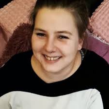 Helena fürst echauffierte sich über zerschnittene kabel in einem stromkasten. Sarafina Wollny Sie Erklart Die Ungewohnlichen Namen Ihrer Zwillinge Bunte De