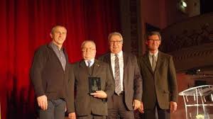 Le Cateau : 18 bénévoles ont été récompensés lors de la soirée des Beffrois  d'honneur