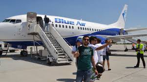 Blue air are tarife ce pornesc de la 89.99 lei/segment. Blue Air LanseazÄƒ Opt Noi Rute De La BucureÈ™ti BacÄƒu È™i IaÈ™i Din 15 Iunie 2020 T2t Ro