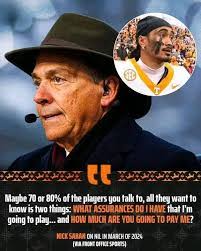 Brett Davison's Instagram, Twitter & Facebook