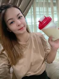 早安❤️ 我还在耿耿于怀昨晚有人说我黑真的很讨厌算了多喝我的美白美颜神器这样就可以里里外外都保护好