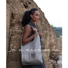 Hoje tive o prazer em visitar o novo site da Mole Bags e ver as campanhas  clicadas por mim e também pelo fotógrafo Roger Engelmann  @rogerengelmannfotografia , que tive o privilégio de