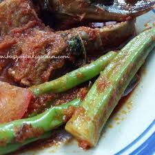 Padeh adalah bahasa minang dari pedas. Resepi Asam Pedas Melaka Ikan Pari